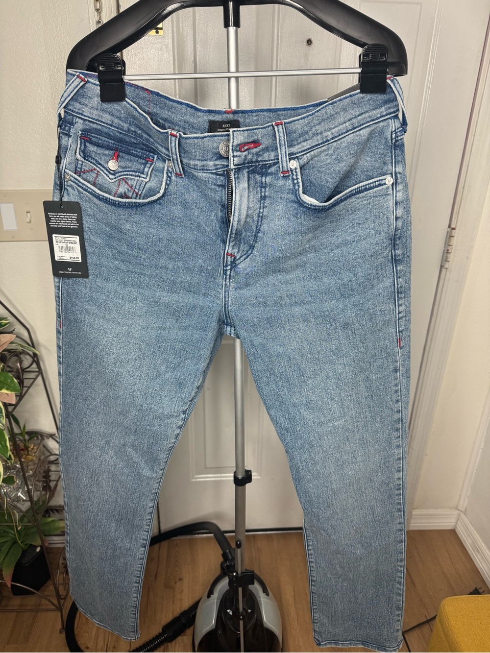 True Religion Light Blue SNP flap Relaxed straight Jeans Sz 34